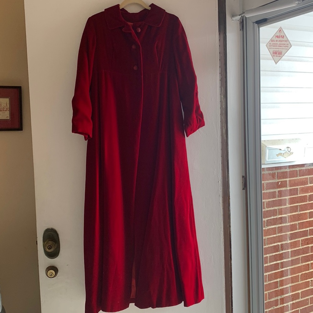 Beautiful 70s Vintage Red Velvet Dress Coat